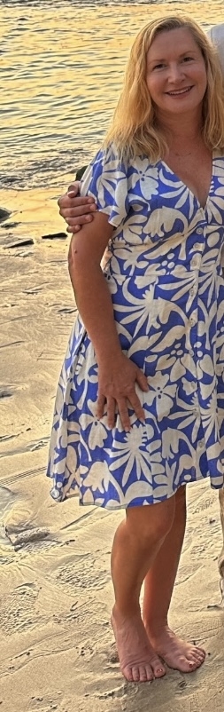 Angela Kinsey