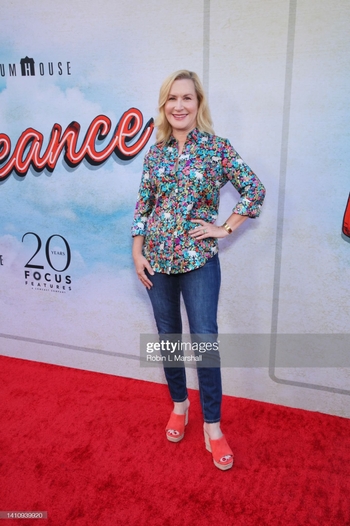 Angela Kinsey