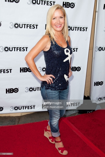 Angela Kinsey