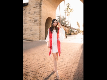  alt="Eileen Gu"