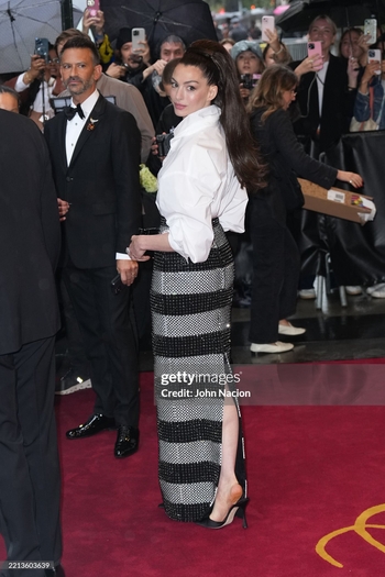 Anne Hathaway (I)