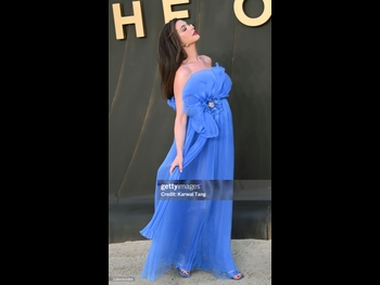  alt="Anne Hathaway (i)"