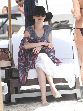 Anne Hathaway (I)