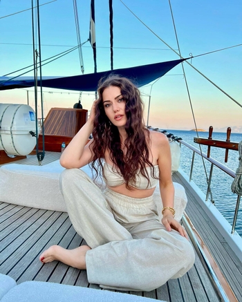 Fahriye Evcen Özçivit