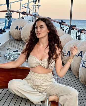 Fahriye Evcen Özçivit