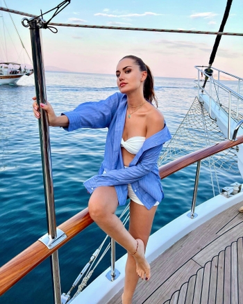 Fahriye Evcen Özçivit