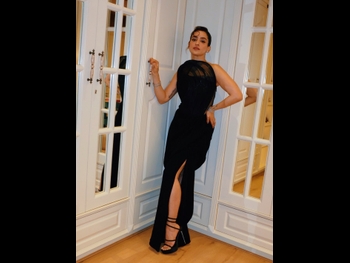  alt="Sanya Malhotra"