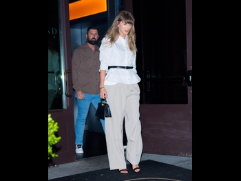  alt="Taylor Swift"