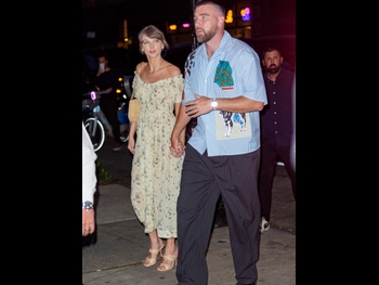  alt="Taylor Swift"