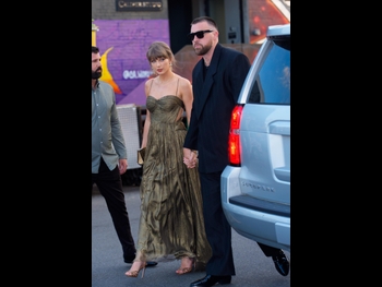  alt="Taylor Swift"