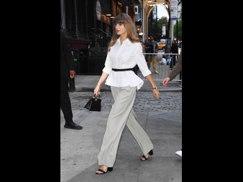  alt="Taylor Swift"