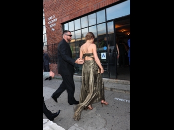  alt="Taylor Swift"