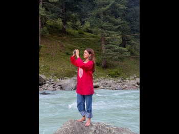  alt="Avneet Kaur"