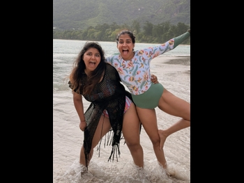  alt="Shreya Dhanwanthary"