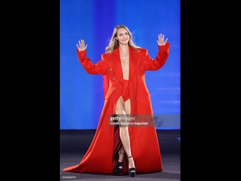  alt="Cara Delevingne"