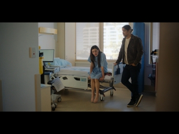  alt="Phoebe Tonkin"