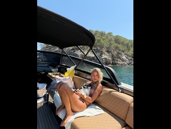  alt="Jessica Goicoechea"