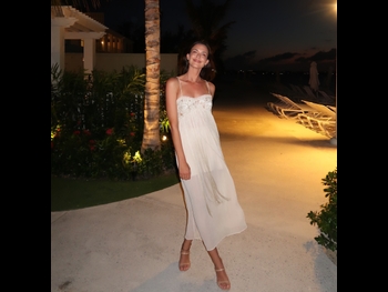  alt="Odette Annable"