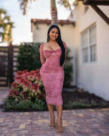 Dolly Castro