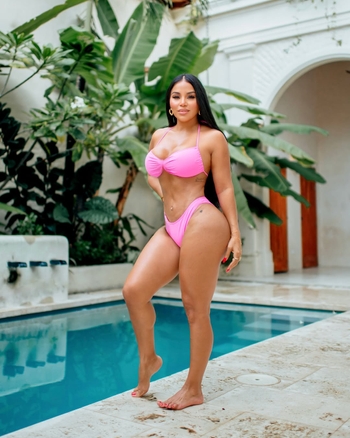 Dolly Castro