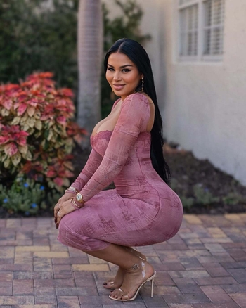 Dolly Castro