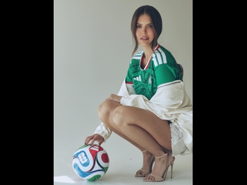  alt="Vanessa Claudio"