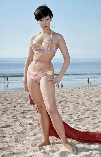 Yvonne Craig