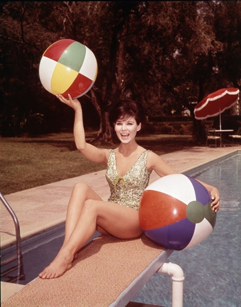 Yvonne Craig