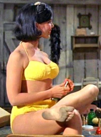 Yvonne Craig