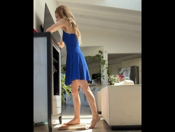  alt="Izabella Miko"