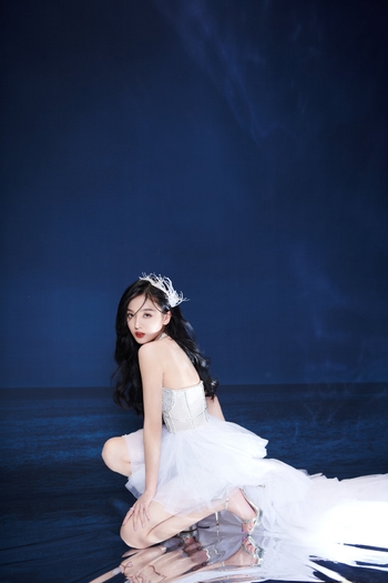 Xuanyi Wu