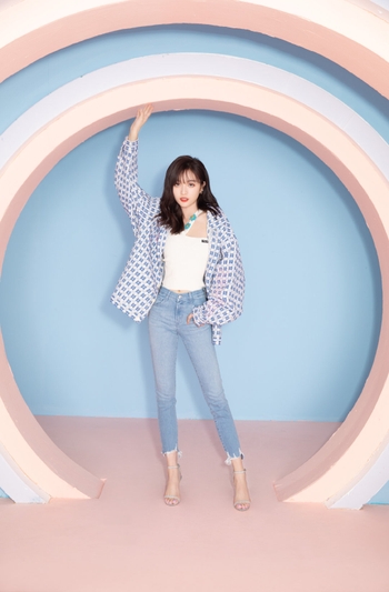 Xuanyi Wu