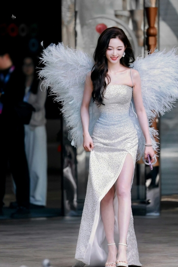 Xuanyi Wu