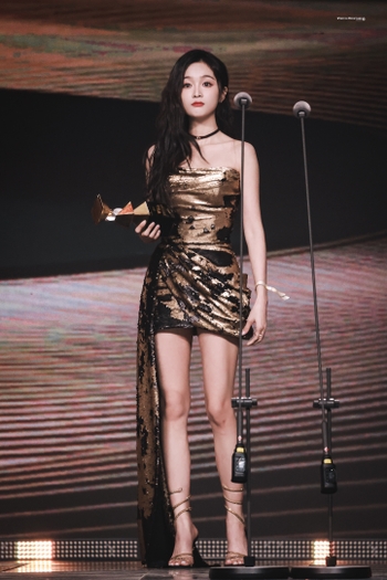 Xuanyi Wu