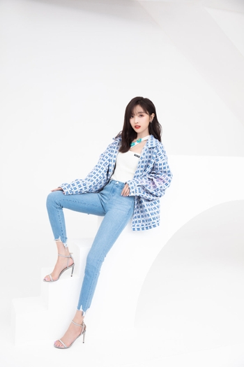 Xuanyi Wu
