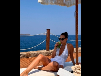  alt="Andreea Raicu"