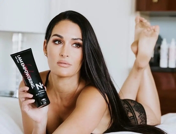 Nikki Bella