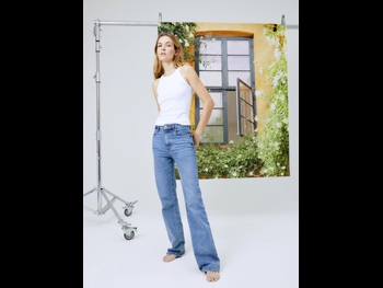  alt="Josephine Skriver"