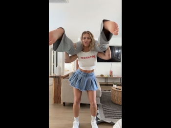  alt="Amanda Saccomanno"