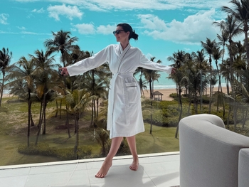  alt="Laura Pausini"
