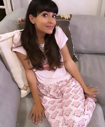 Hannah Simone