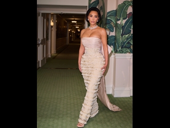  alt="Kim Kardashian"