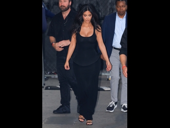  alt="Kim Kardashian"