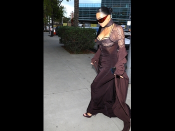  alt="Kim Kardashian"