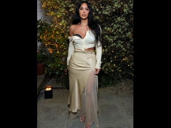  alt="Kim Kardashian"