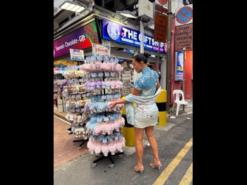  alt="Kim Kardashian"