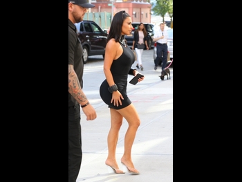  alt="Kim Kardashian"