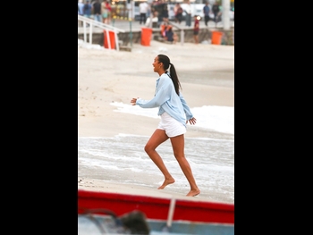  alt="Lais Ribeiro"
