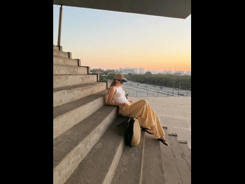  alt="Camila Queiroz"