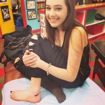 Mary Mouser